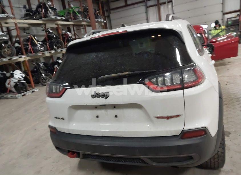 Photo 16 of 2019 Jeep Cherokee TRAILHAWK 4X4 (VIN 1C4PJMBX7KD256676)