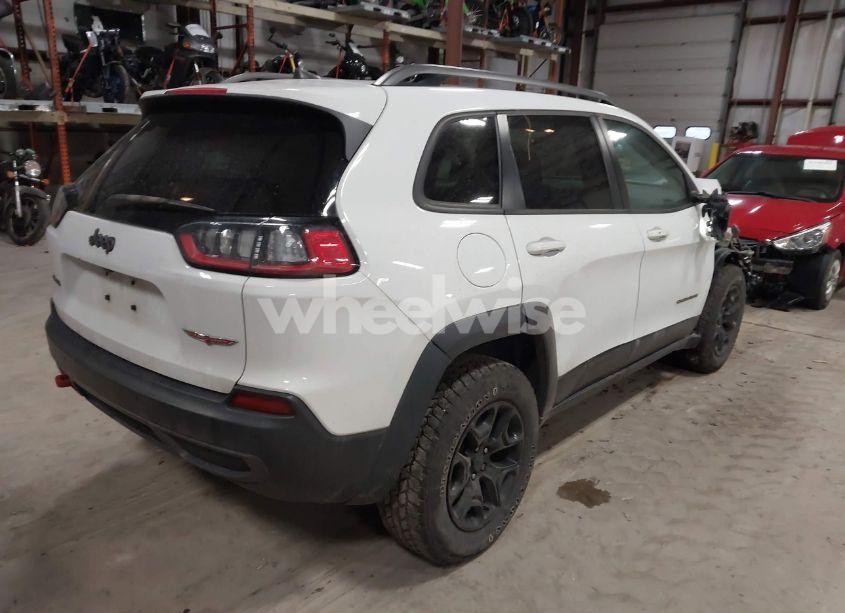 Photo 4 of 2019 Jeep Cherokee TRAILHAWK 4X4 (VIN 1C4PJMBX7KD256676)
