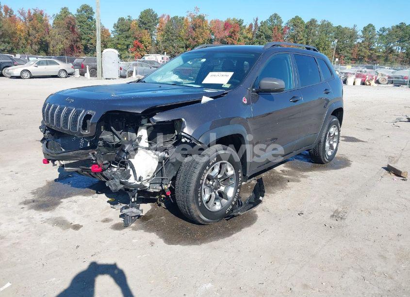 Photo 2 of 2019 Jeep Cherokee TRAILHAWK 4X4 (VIN 1C4PJMBX7KD362254)
