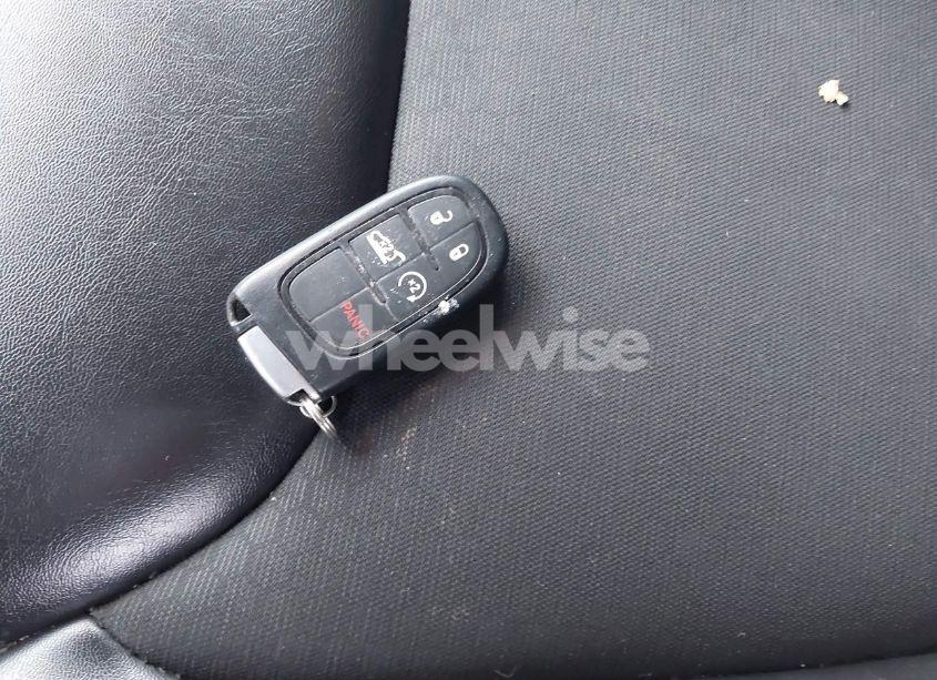 Photo 11 of 2021 Jeep Cherokee TRAILHAWK 4X4 (VIN 1C4PJMBX7MD119790)