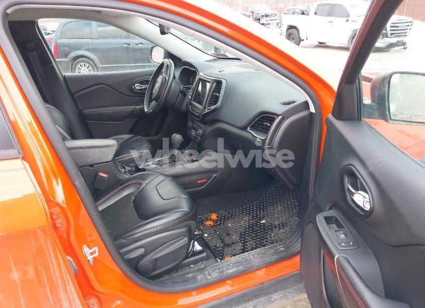 Photo 5 of 2021 Jeep Cherokee TRAILHAWK 4X4 (VIN 1C4PJMBX7MD119790)