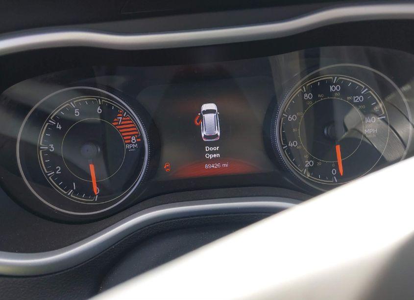 Photo 16 of 2018 Jeep Cherokee TRAILHAWK 4X4 (VIN 1C4PJMBX8JD520874)