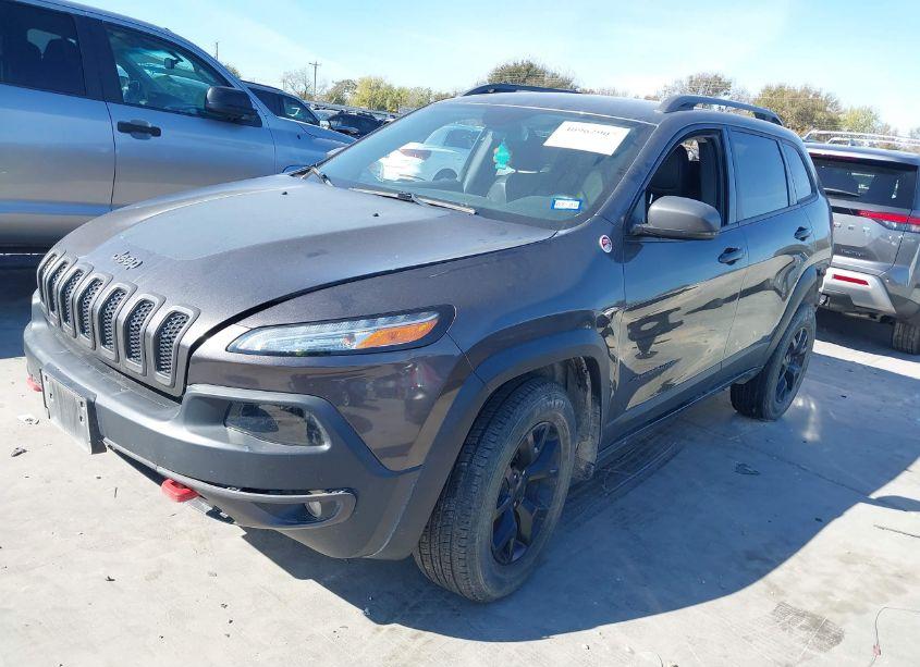 Photo 2 of 2018 Jeep Cherokee TRAILHAWK 4X4 (VIN 1C4PJMBX8JD520874)