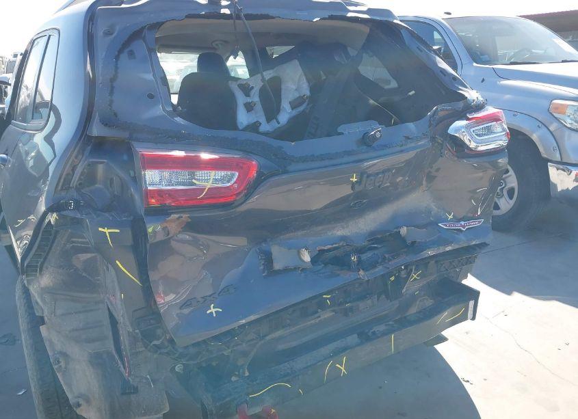 Photo 6 of 2018 Jeep Cherokee TRAILHAWK 4X4 (VIN 1C4PJMBX8JD520874)