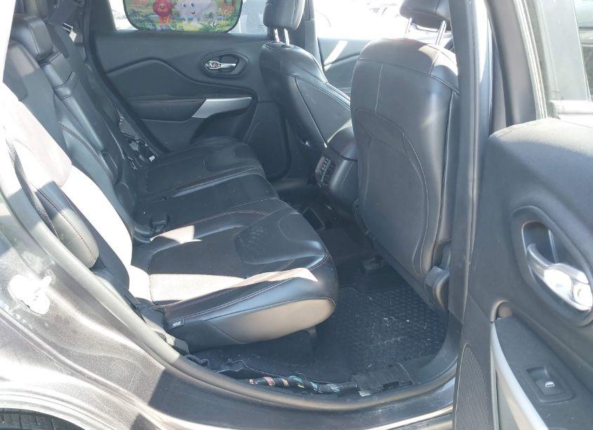 Photo 8 of 2018 Jeep Cherokee TRAILHAWK 4X4 (VIN 1C4PJMBX8JD520874)