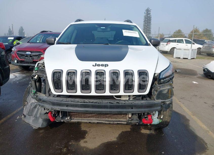 Photo 13 of 2018 Jeep Cherokee TRAILHAWK 4X4 (VIN 1C4PJMBX8JD525945)
