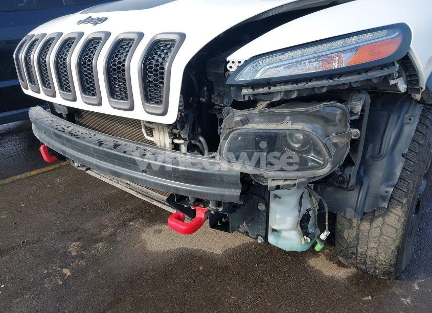 Photo 18 of 2018 Jeep Cherokee TRAILHAWK 4X4 (VIN 1C4PJMBX8JD525945)