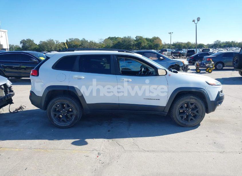 Photo 14 of 2018 Jeep Cherokee TRAILHAWK 4X4 (VIN 1C4PJMBX8JD562994)