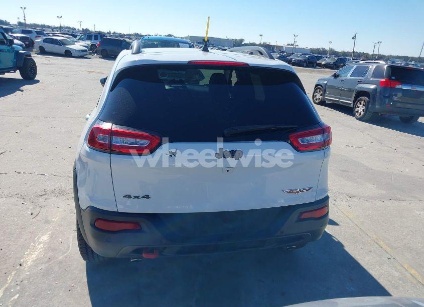 Photo 17 of 2018 Jeep Cherokee TRAILHAWK 4X4 (VIN 1C4PJMBX8JD562994)