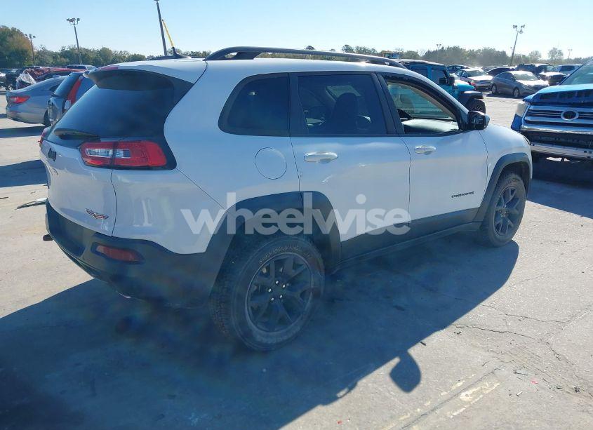 Photo 4 of 2018 Jeep Cherokee TRAILHAWK 4X4 (VIN 1C4PJMBX8JD562994)