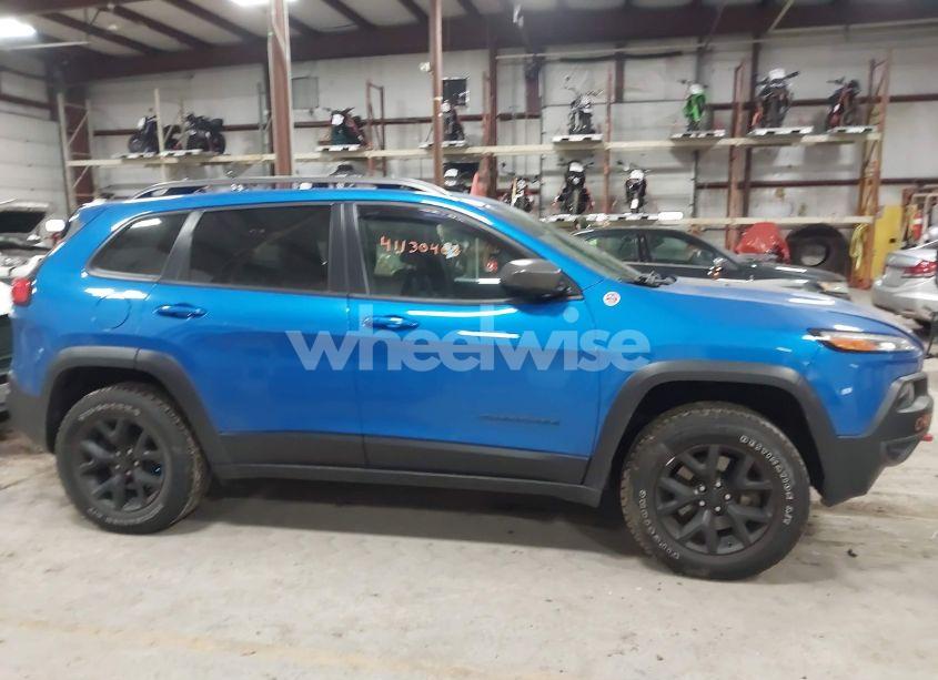 Photo 13 of 2018 Jeep Cherokee TRAILHAWK 4X4 (VIN 1C4PJMBX8JD571081)