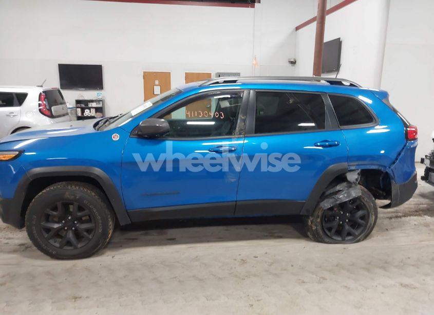Photo 14 of 2018 Jeep Cherokee TRAILHAWK 4X4 (VIN 1C4PJMBX8JD571081)