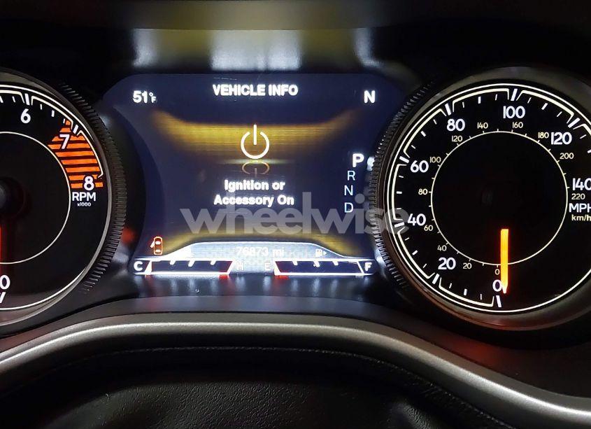 Photo 7 of 2018 Jeep Cherokee TRAILHAWK 4X4 (VIN 1C4PJMBX8JD571081)