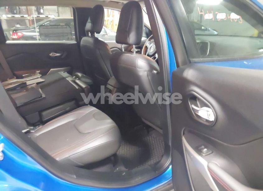 Photo 8 of 2018 Jeep Cherokee TRAILHAWK 4X4 (VIN 1C4PJMBX8JD571081)