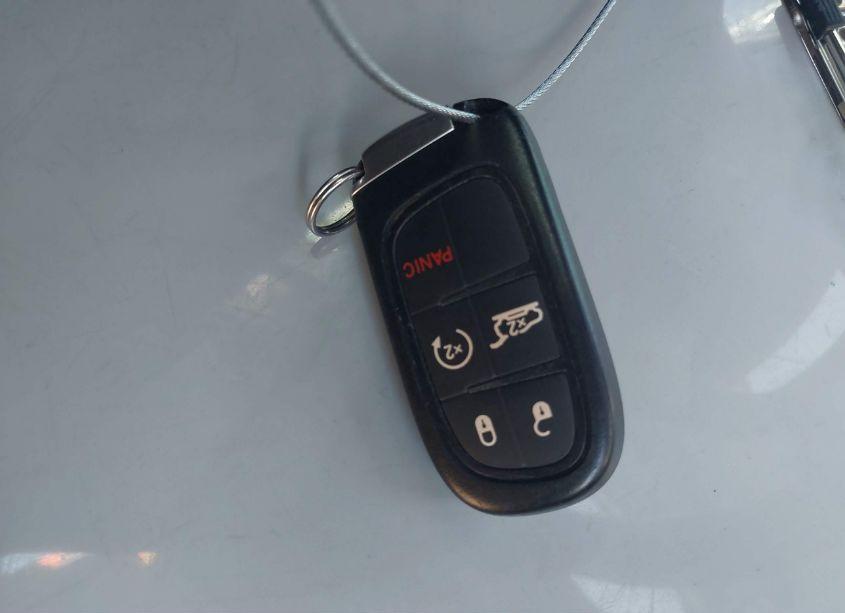 Photo 11 of 2019 Jeep Cherokee TRAILHAWK ELITE 4X4 (VIN 1C4PJMBX8KD189781)