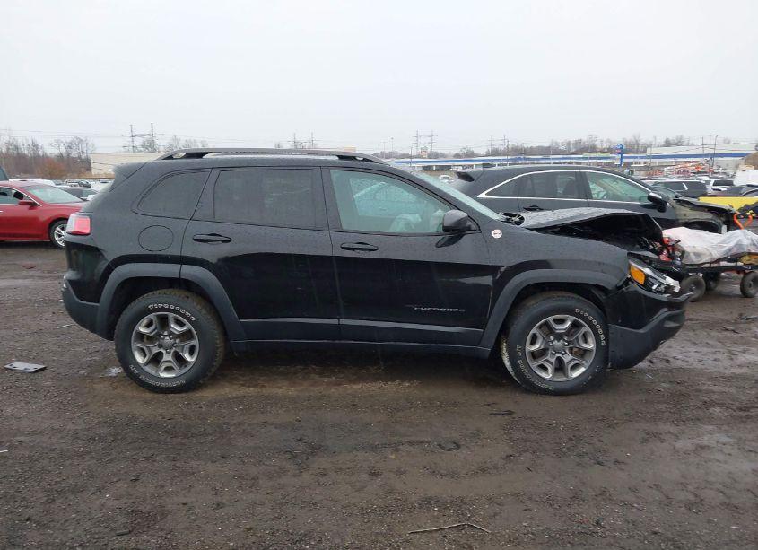Photo 13 of 2019 Jeep Cherokee TRAILHAWK 4X4 (VIN 1C4PJMBX8KD440816)