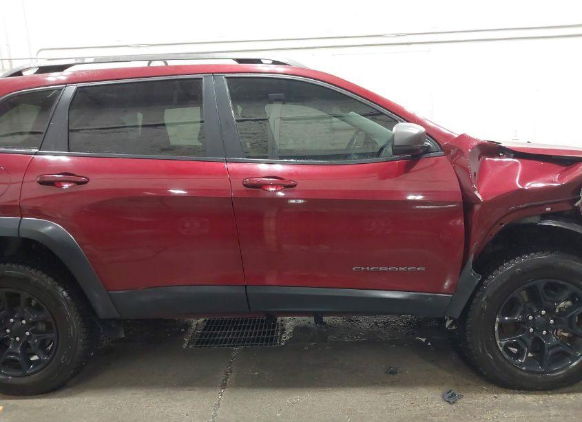 Photo 13 of 2020 Jeep Cherokee TRAILHAWK 4X4 (VIN 1C4PJMBX8LD519422)