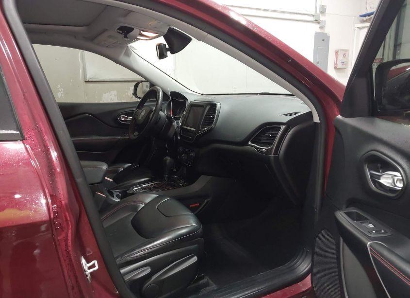 Photo 5 of 2020 Jeep Cherokee TRAILHAWK 4X4 (VIN 1C4PJMBX8LD519422)