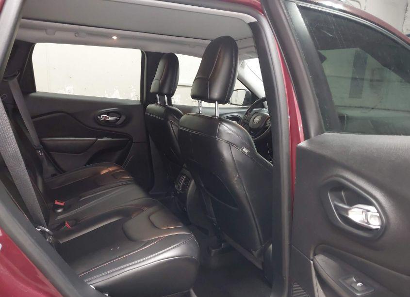 Photo 8 of 2020 Jeep Cherokee TRAILHAWK 4X4 (VIN 1C4PJMBX8LD519422)