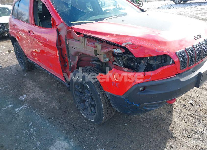 Photo 6 of 2019 Jeep Cherokee TRAILHAWK 4X4 (VIN 1C4PJMBX9KD311466)