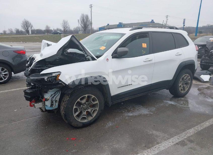 Photo 2 of 2020 Jeep Cherokee TRAILHAWK 4X4 (VIN 1C4PJMBX9LD529182)