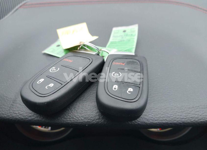 Photo 11 of 2021 Jeep Cherokee TRAILHAWK 4X4 (VIN 1C4PJMBXXMD247313)