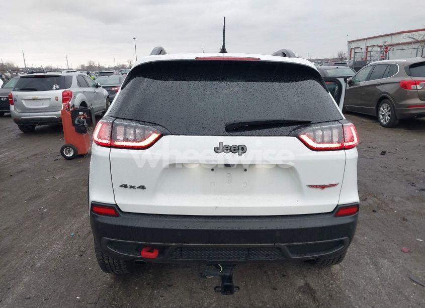 Photo 16 of 2021 Jeep Cherokee TRAILHAWK 4X4 (VIN 1C4PJMBXXMD247313)