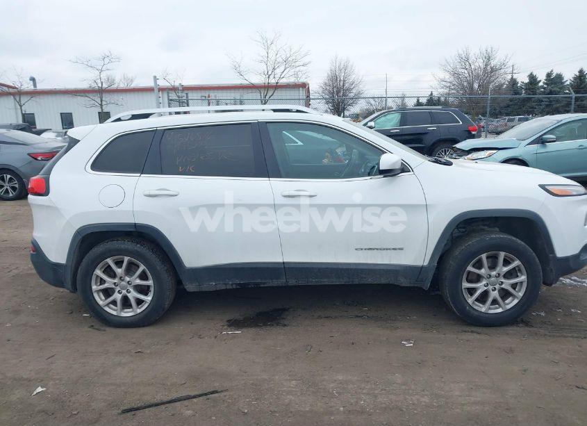 Photo 13 of 2014 Jeep Cherokee LATITUDE (VIN 1C4PJMCB0EW110258)