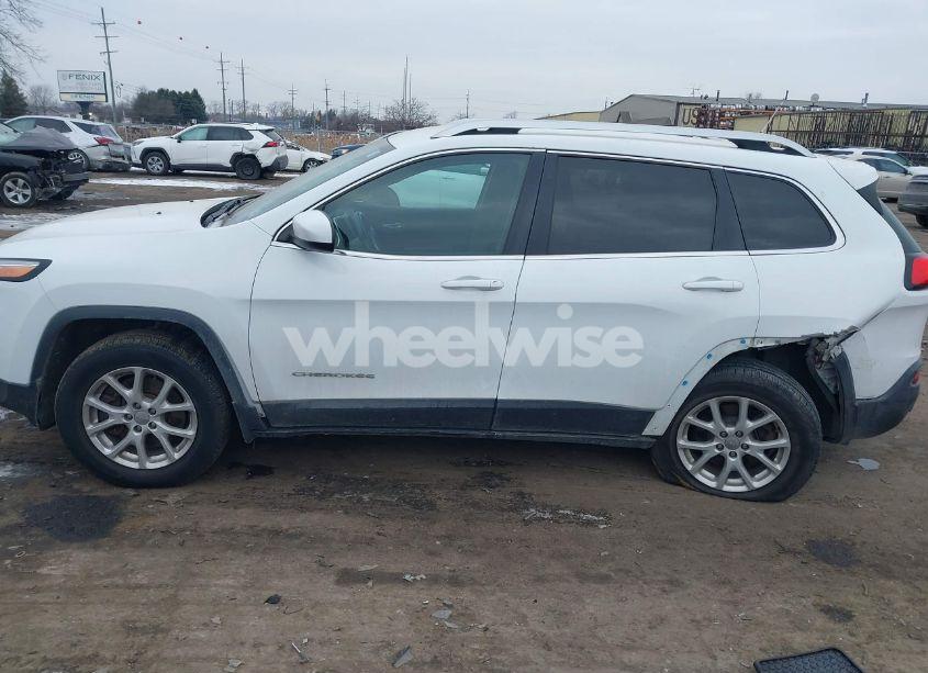 Photo 14 of 2014 Jeep Cherokee LATITUDE (VIN 1C4PJMCB0EW110258)