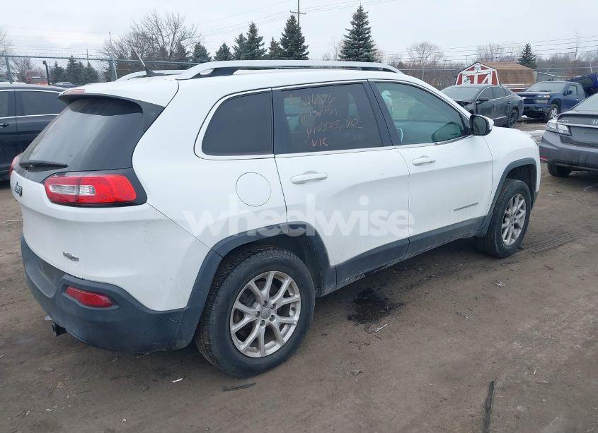 Photo 4 of 2014 Jeep Cherokee LATITUDE (VIN 1C4PJMCB0EW110258)