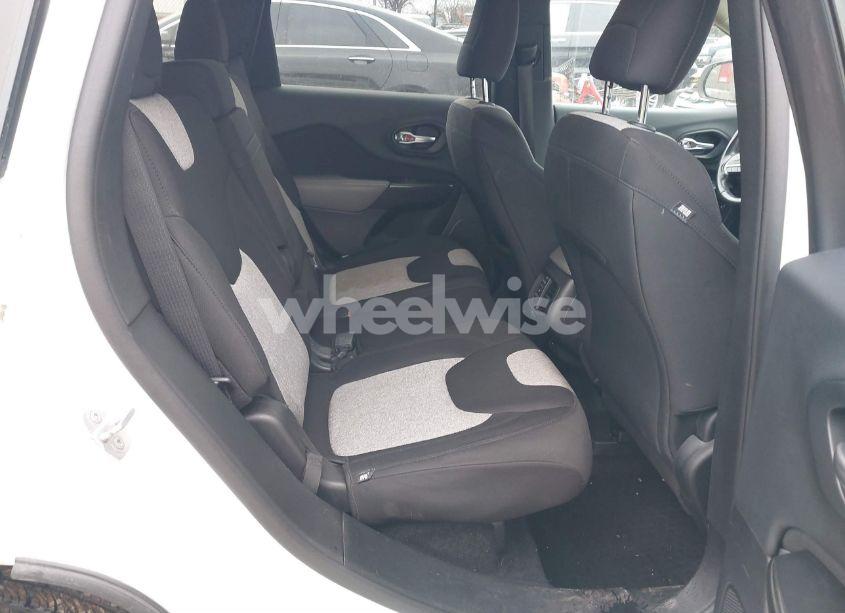 Photo 8 of 2014 Jeep Cherokee LATITUDE (VIN 1C4PJMCB0EW110258)