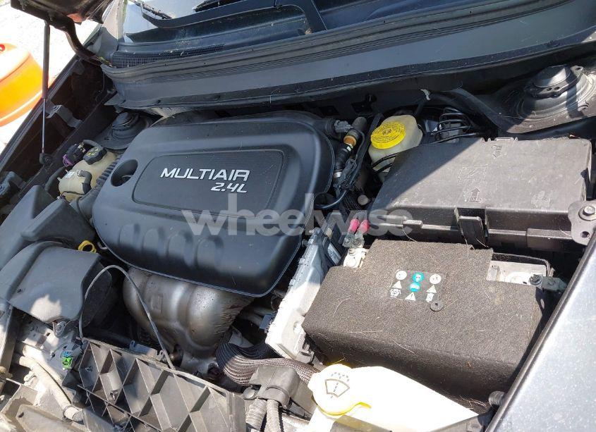 Photo 10 of 2014 Jeep Cherokee LATITUDE (VIN 1C4PJMCB0EW172484)