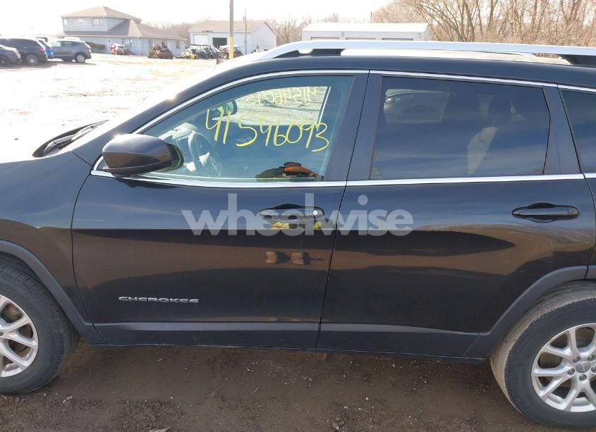 Photo 14 of 2014 Jeep Cherokee LATITUDE (VIN 1C4PJMCB0EW185929)