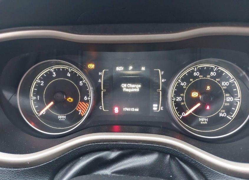 Photo 7 of 2014 Jeep Cherokee LATITUDE (VIN 1C4PJMCB0EW191391)