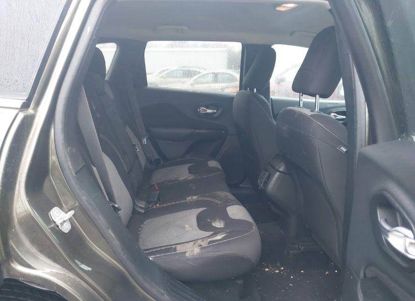 Photo 8 of 2014 Jeep Cherokee LATITUDE (VIN 1C4PJMCB0EW191391)