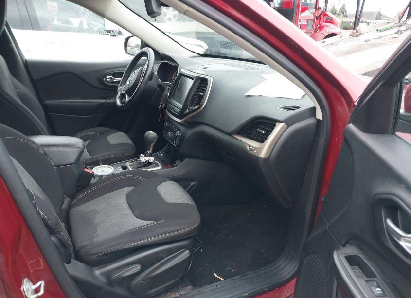 Photo 5 of 2014 Jeep Cherokee LATITUDE (VIN 1C4PJMCB0EW211803)