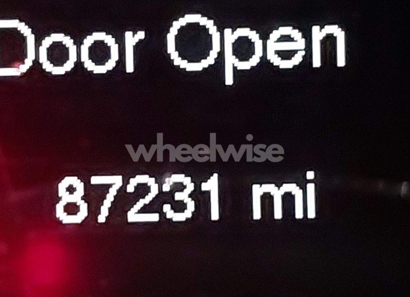 Photo 16 of 2014 Jeep Cherokee LATITUDE (VIN 1C4PJMCB0EW227760)