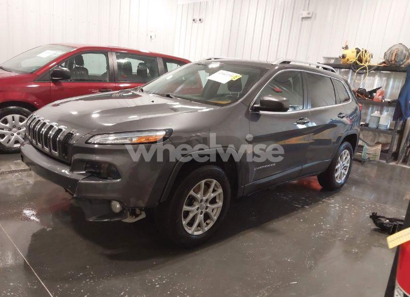 Photo 2 of 2014 Jeep Cherokee LATITUDE (VIN 1C4PJMCB0EW227760)