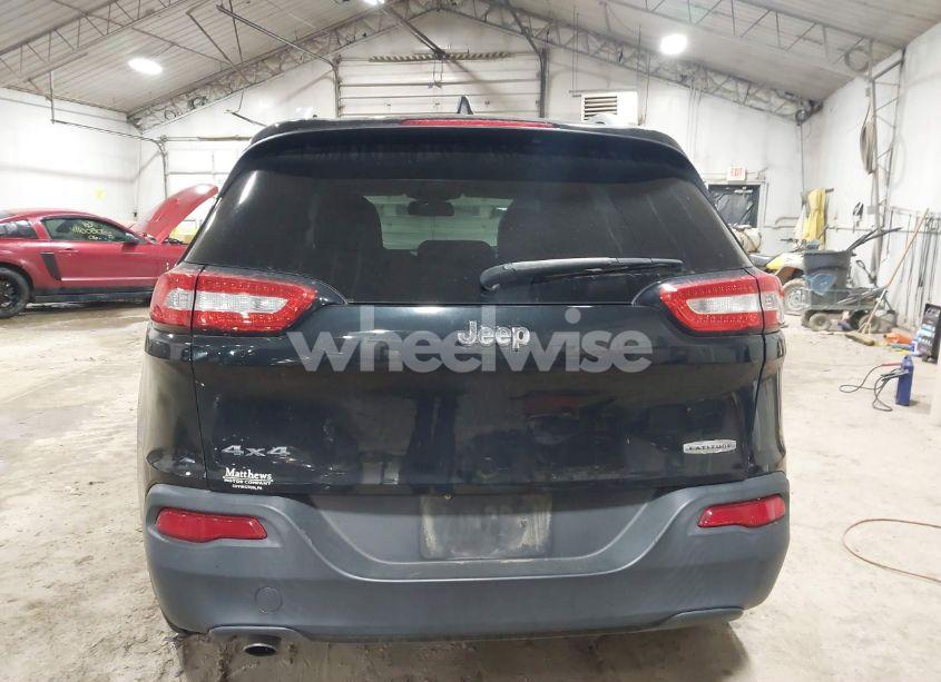 Photo 16 of 2014 Jeep Cherokee LATITUDE (VIN 1C4PJMCB0EW229198)