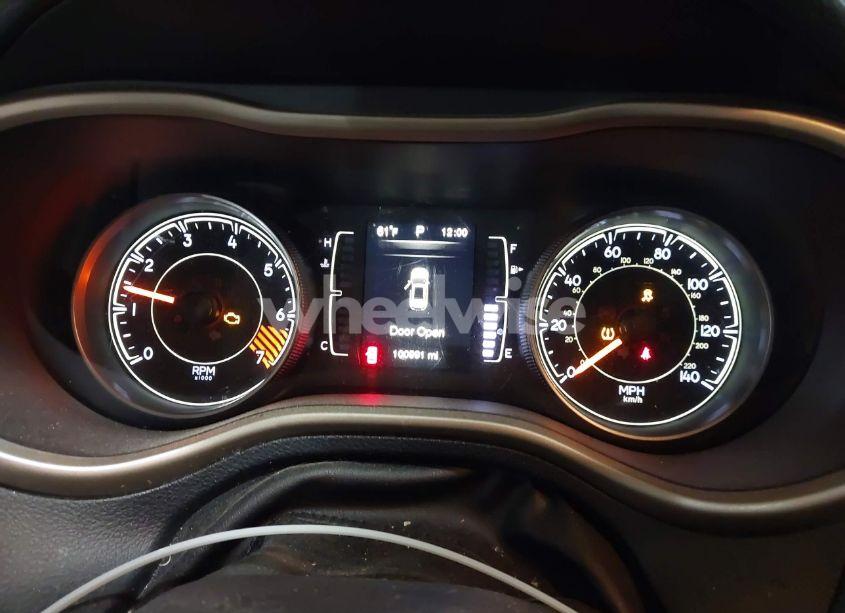 Photo 7 of 2014 Jeep Cherokee LATITUDE (VIN 1C4PJMCB0EW229198)