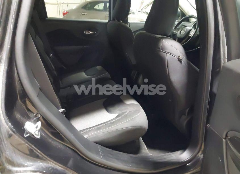 Photo 8 of 2014 Jeep Cherokee LATITUDE (VIN 1C4PJMCB0EW229198)