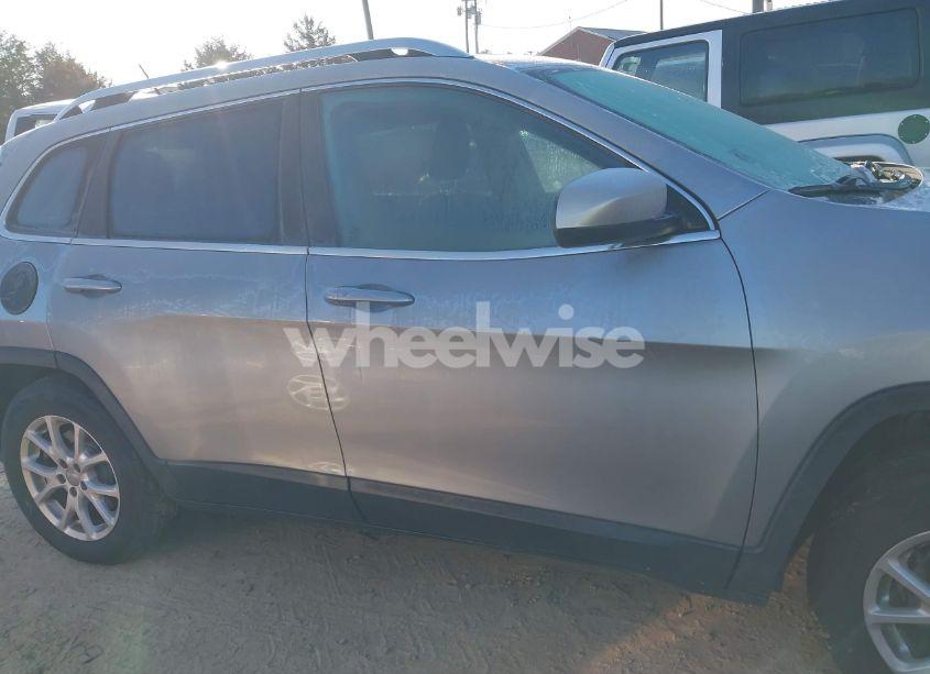 Photo 13 of 2014 Jeep Cherokee LATITUDE (VIN 1C4PJMCB0EW282001)