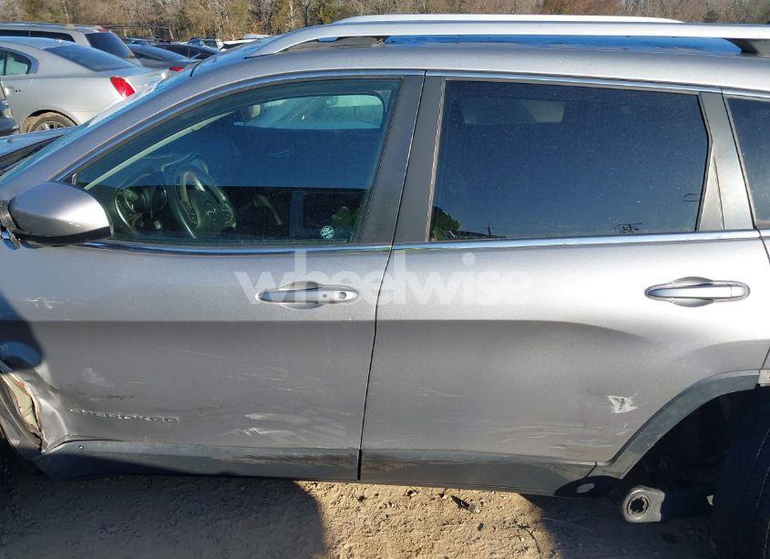 Photo 14 of 2014 Jeep Cherokee LATITUDE (VIN 1C4PJMCB0EW282001)