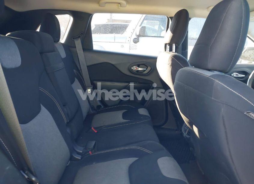 Photo 8 of 2014 Jeep Cherokee LATITUDE (VIN 1C4PJMCB0EW282001)