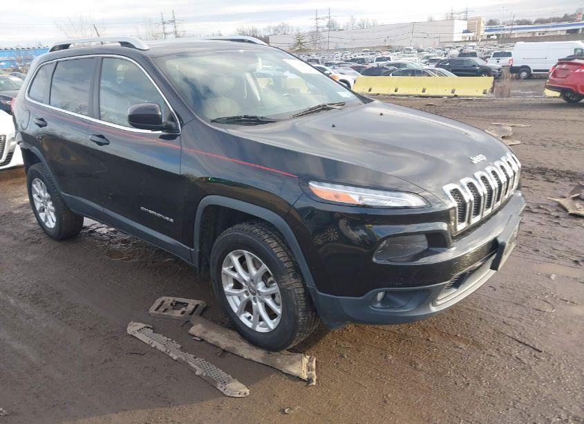 2015 Jeep Cherokee LATITUDE (VIN 1C4PJMCB0FW525064) main photo