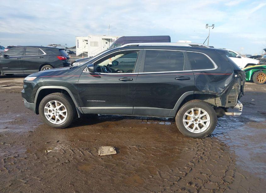 Photo 14 of 2015 Jeep Cherokee LATITUDE (VIN 1C4PJMCB0FW525064)