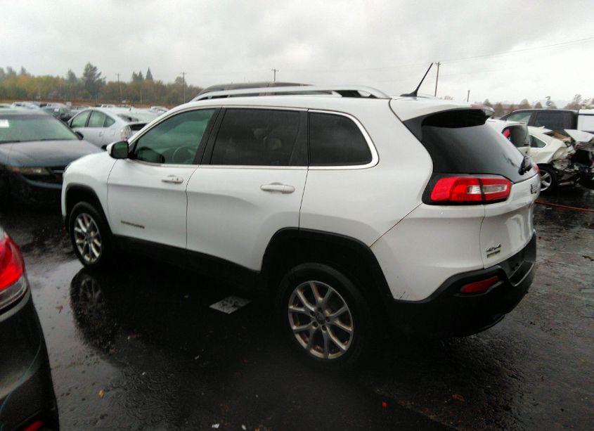 Photo 3 of 2015 Jeep Cherokee LATITUDE (VIN 1C4PJMCB0FW699443)