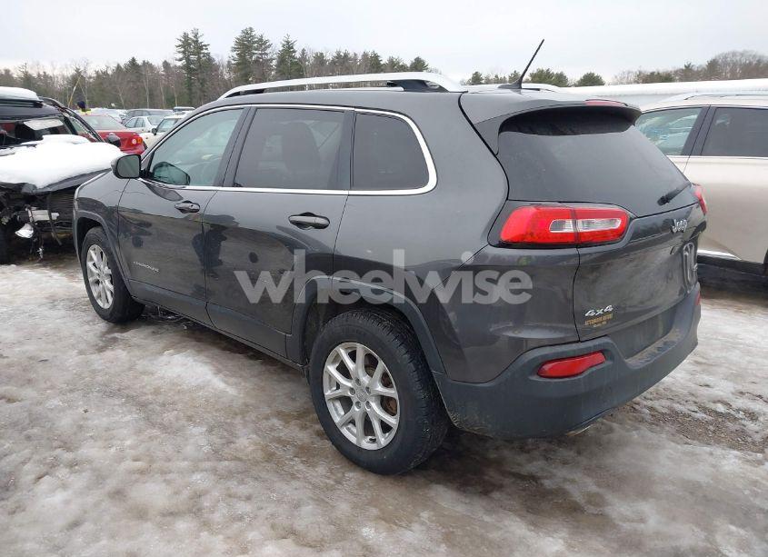 Photo 3 of 2015 Jeep Cherokee LATITUDE (VIN 1C4PJMCB0FW714667)