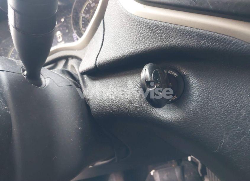 Photo 11 of 2015 Jeep Cherokee LATITUDE (VIN 1C4PJMCB0FW715172)