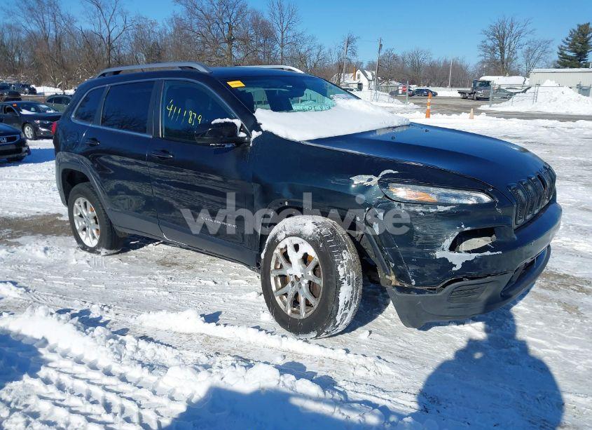 2015 Jeep Cherokee LATITUDE (VIN 1C4PJMCB0FW743912) main photo